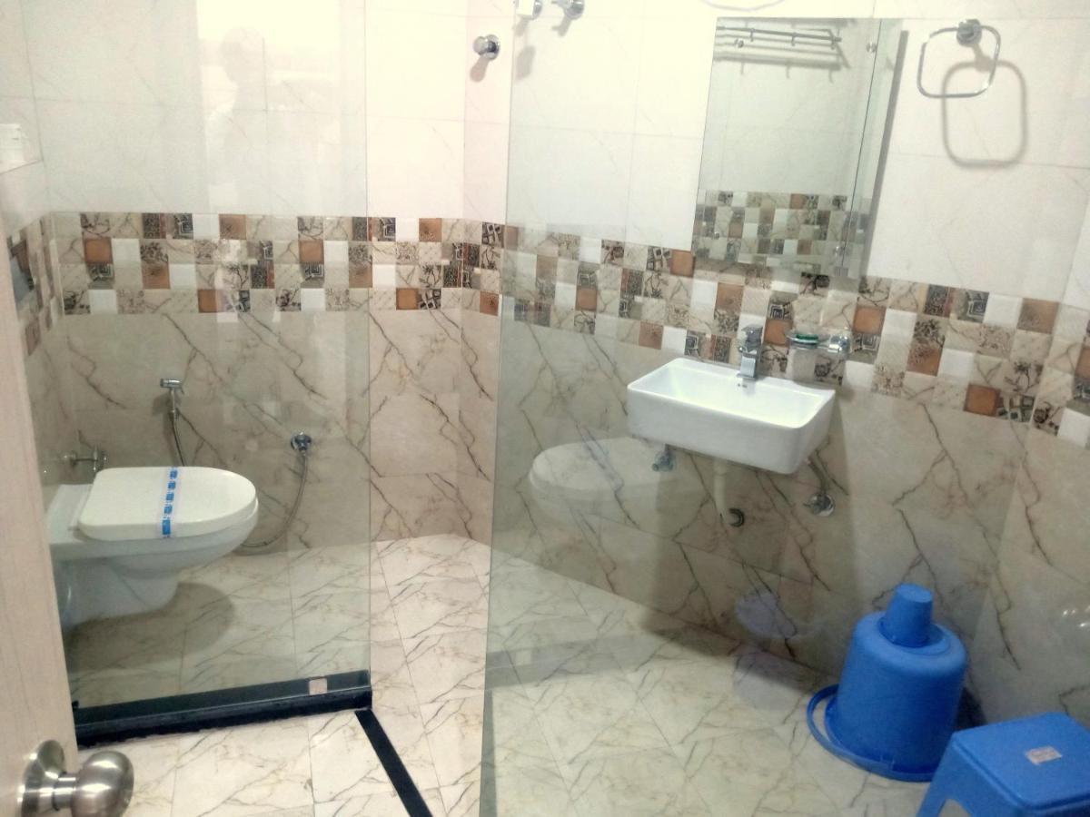 Hotel Shri Gourav Биканер Екстериор снимка