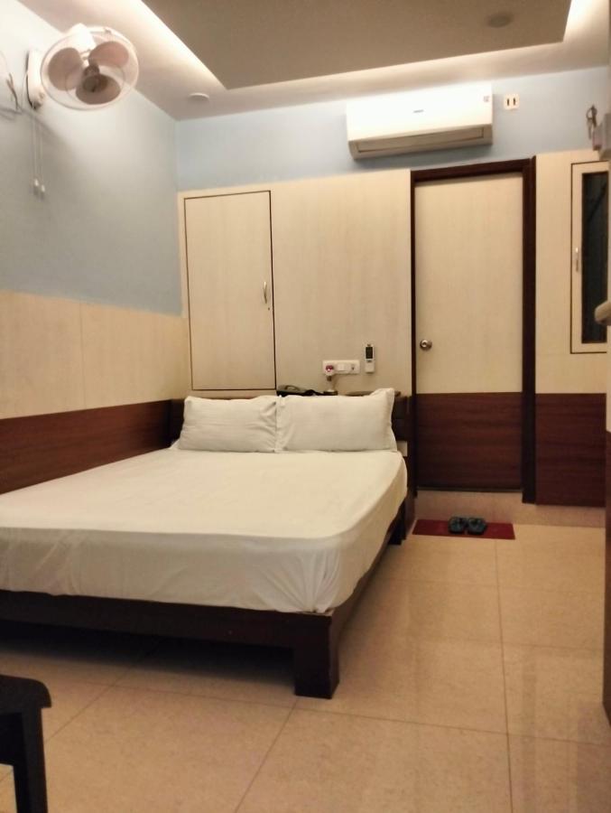 Hotel Shri Gourav Биканер Екстериор снимка
