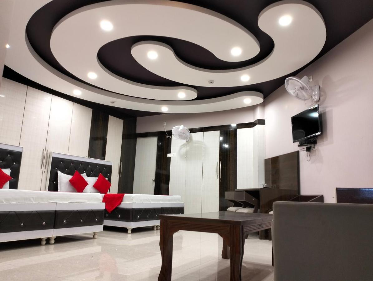Hotel Shri Gourav Биканер Екстериор снимка