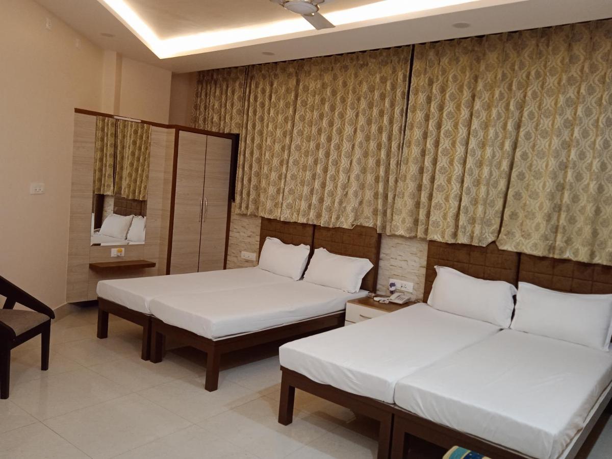 Hotel Shri Gourav Биканер Екстериор снимка