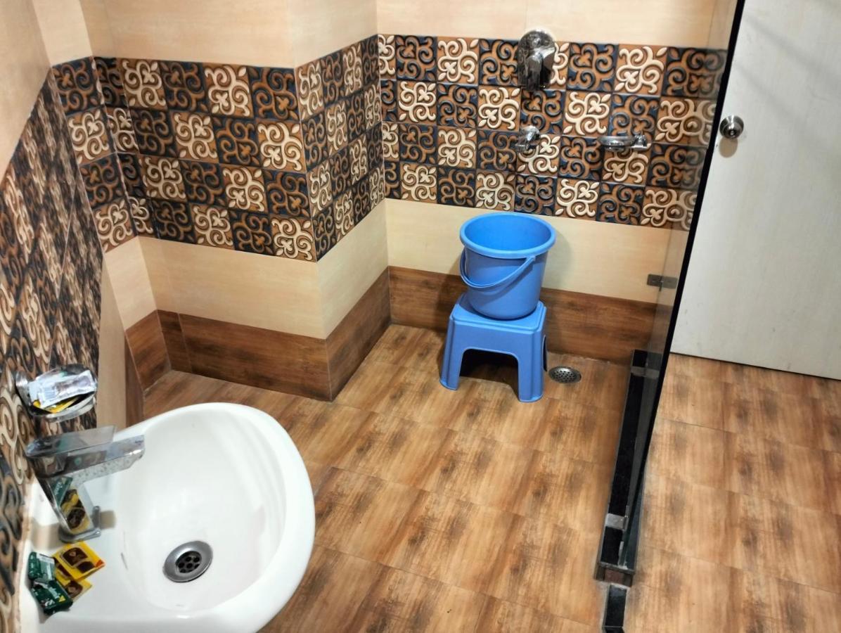 Hotel Shri Gourav Биканер Екстериор снимка